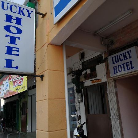 Lucky Budget Hotel @ Nilai Eksteriør bilde